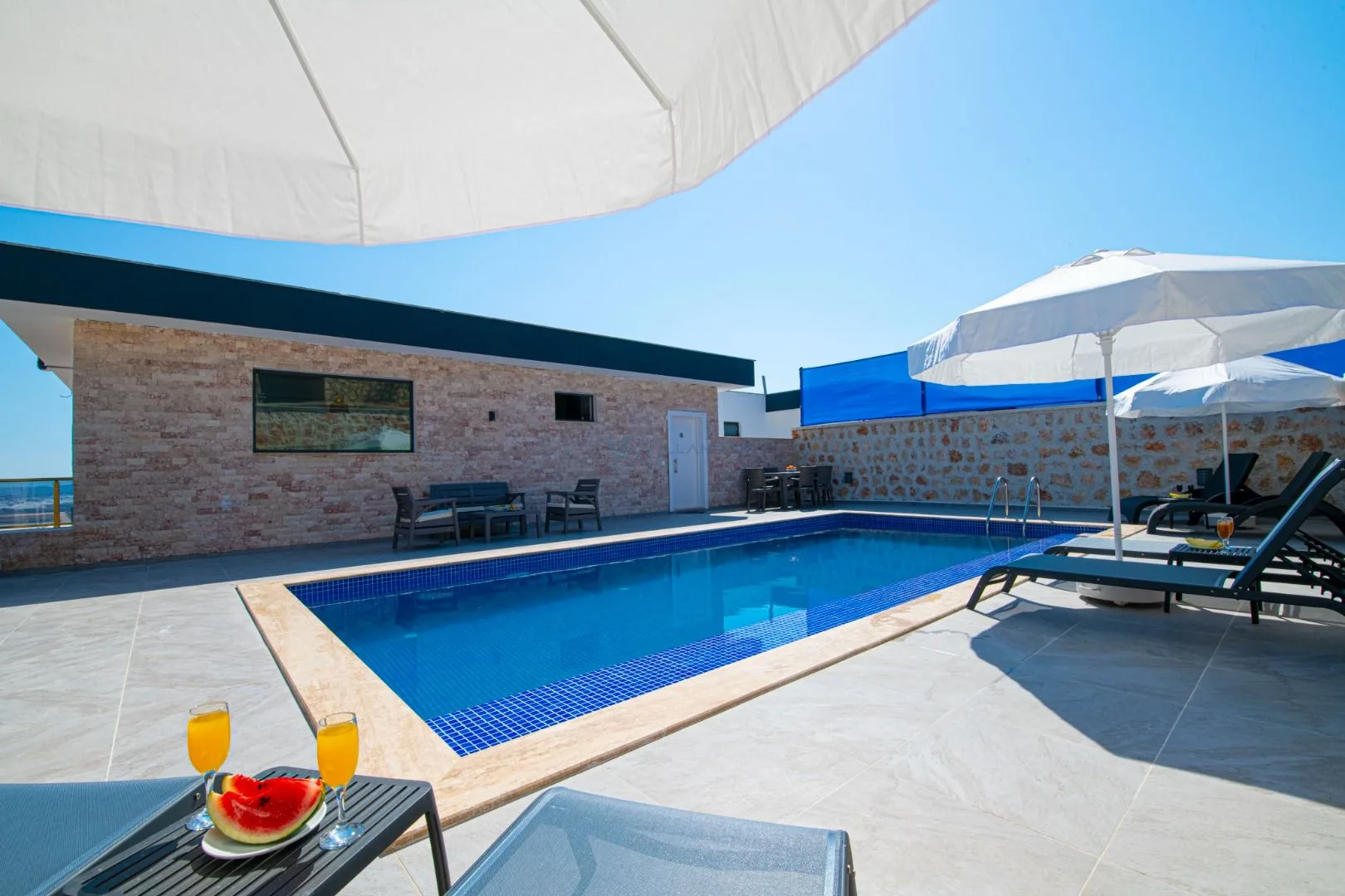 Villa Ay 3