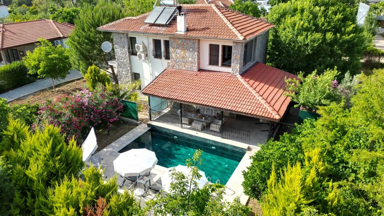 Villa Poyelina Duo