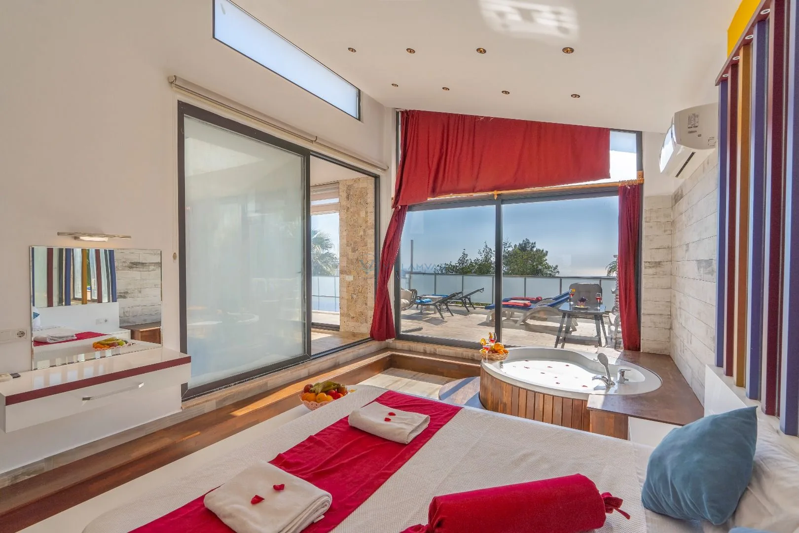 VR Villa Zümrüt