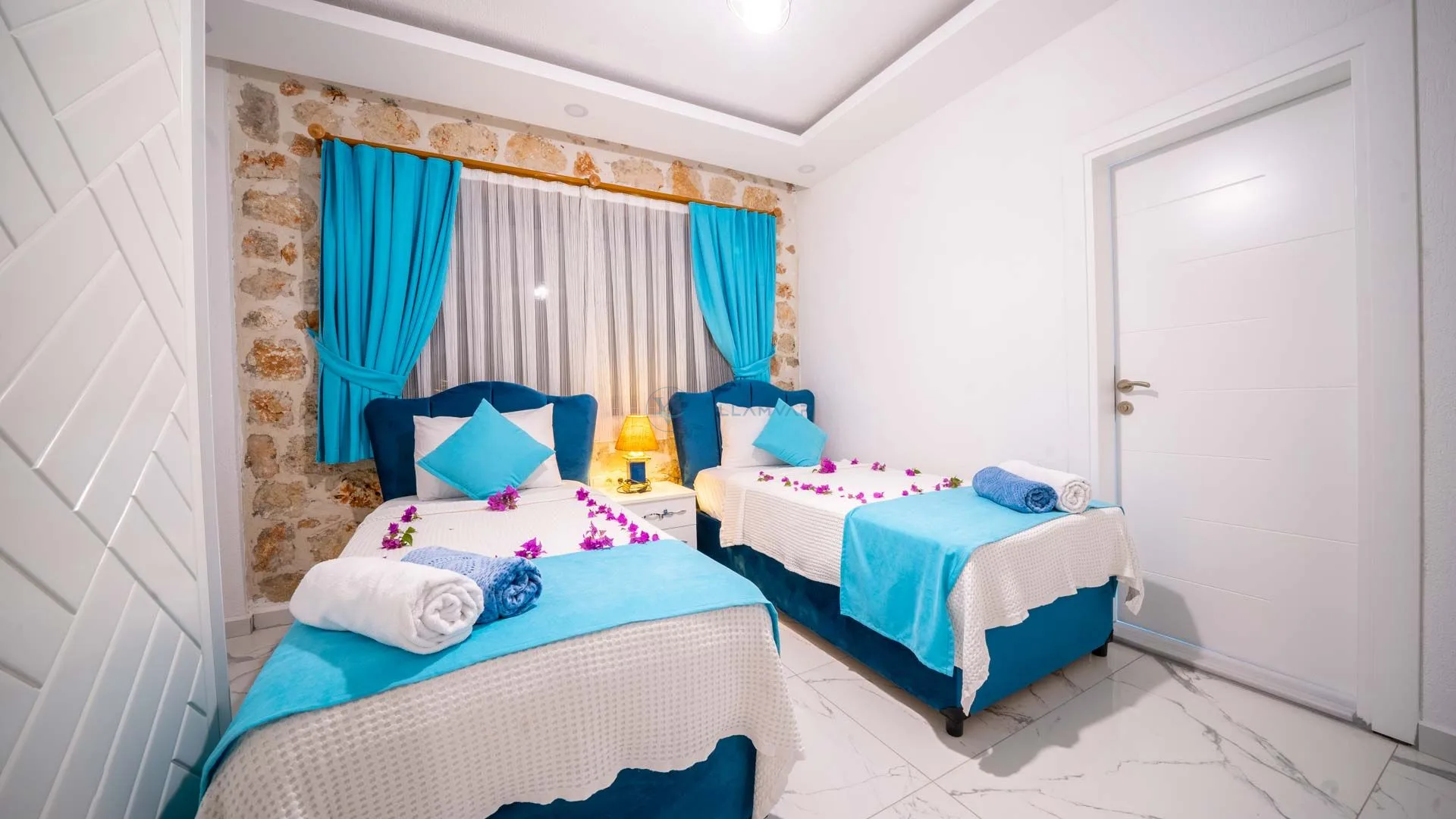 Villa Spring 2