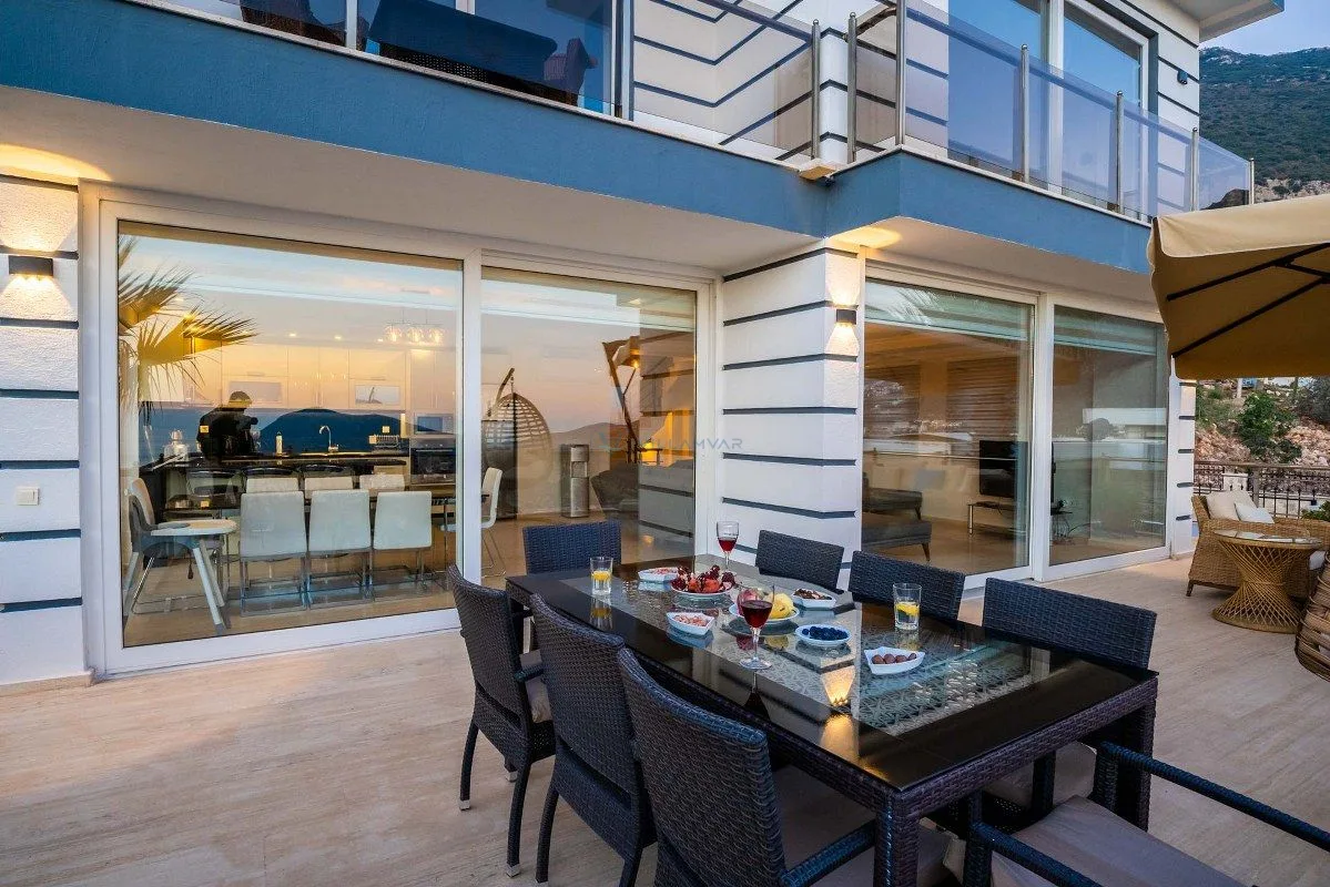 Villa In The Sky