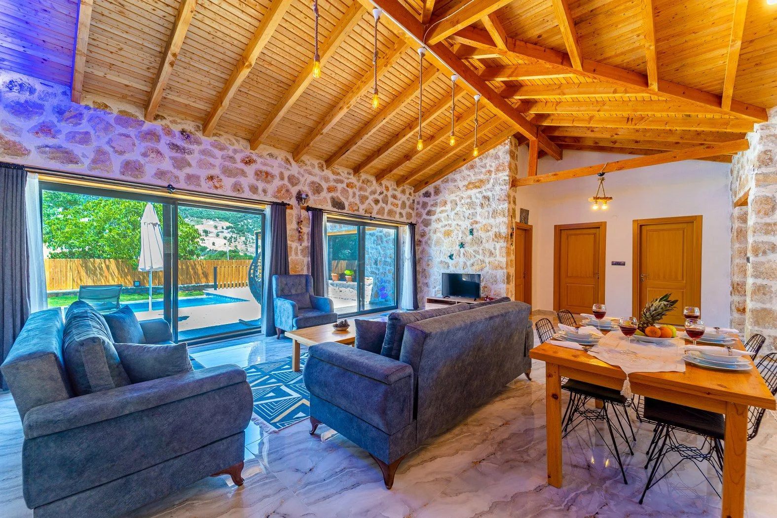 Villa Ceviz