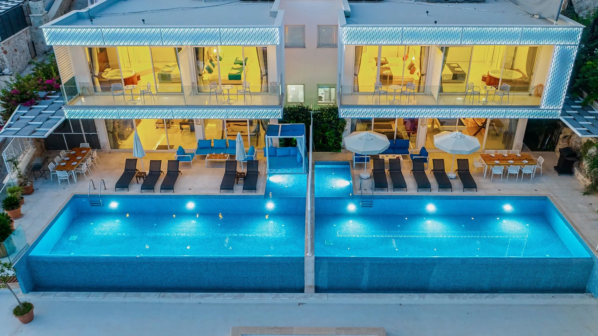 Villa Merit Crystal