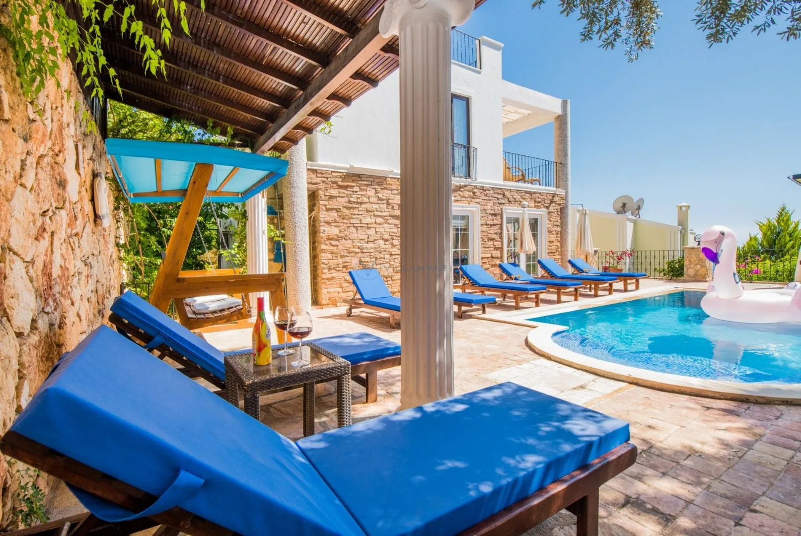 Villa Efsane Kiralama