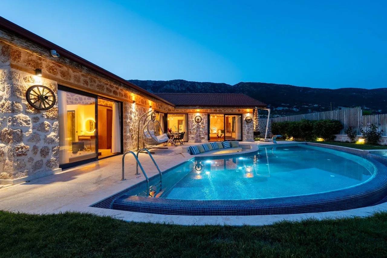 Villa Topçu Stone