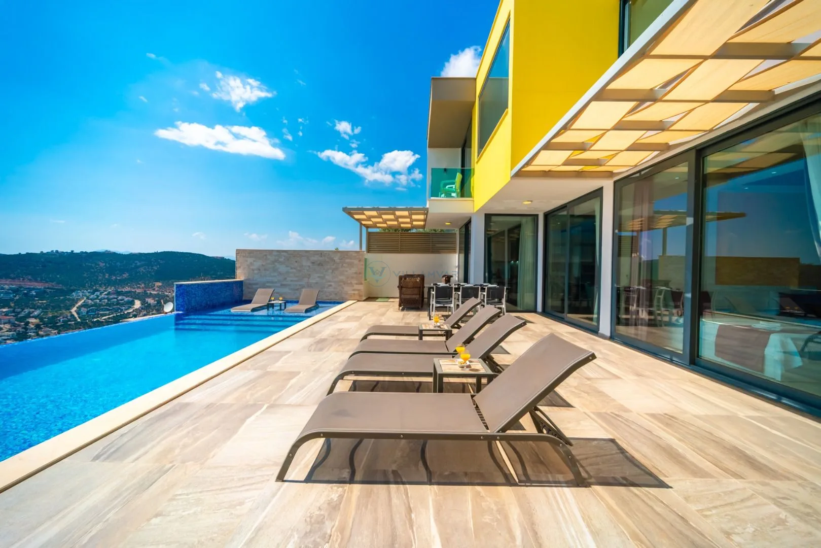 Villa Retro