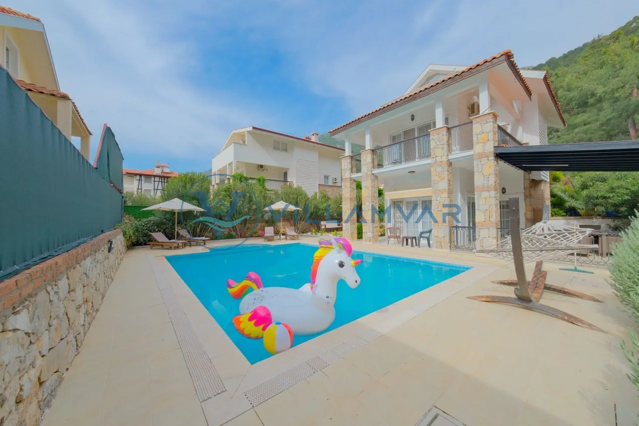 Villa Gün Rengi