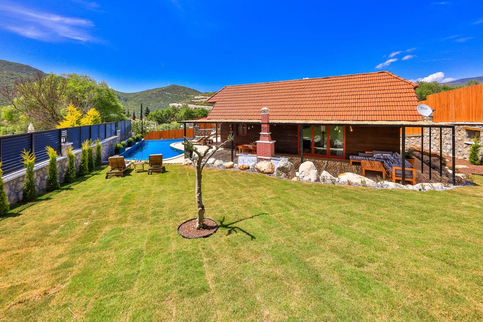 Villa Wooden House