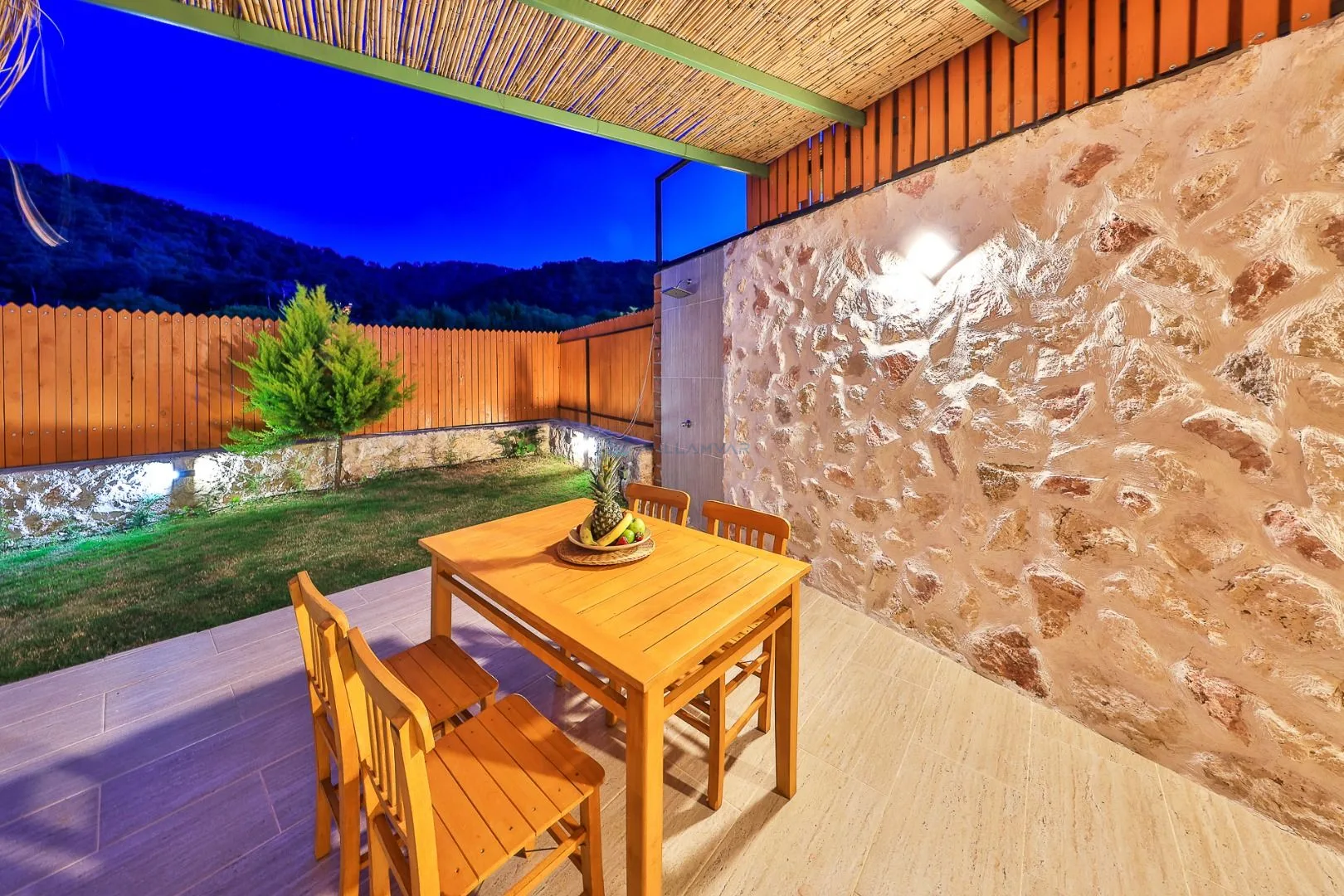 Villa Bonus 1