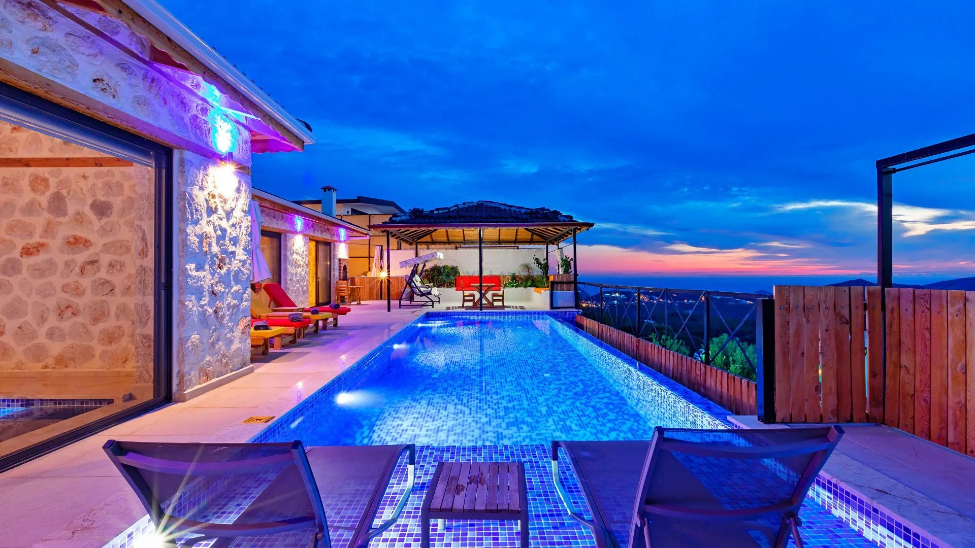 Villa Kum Tanesi