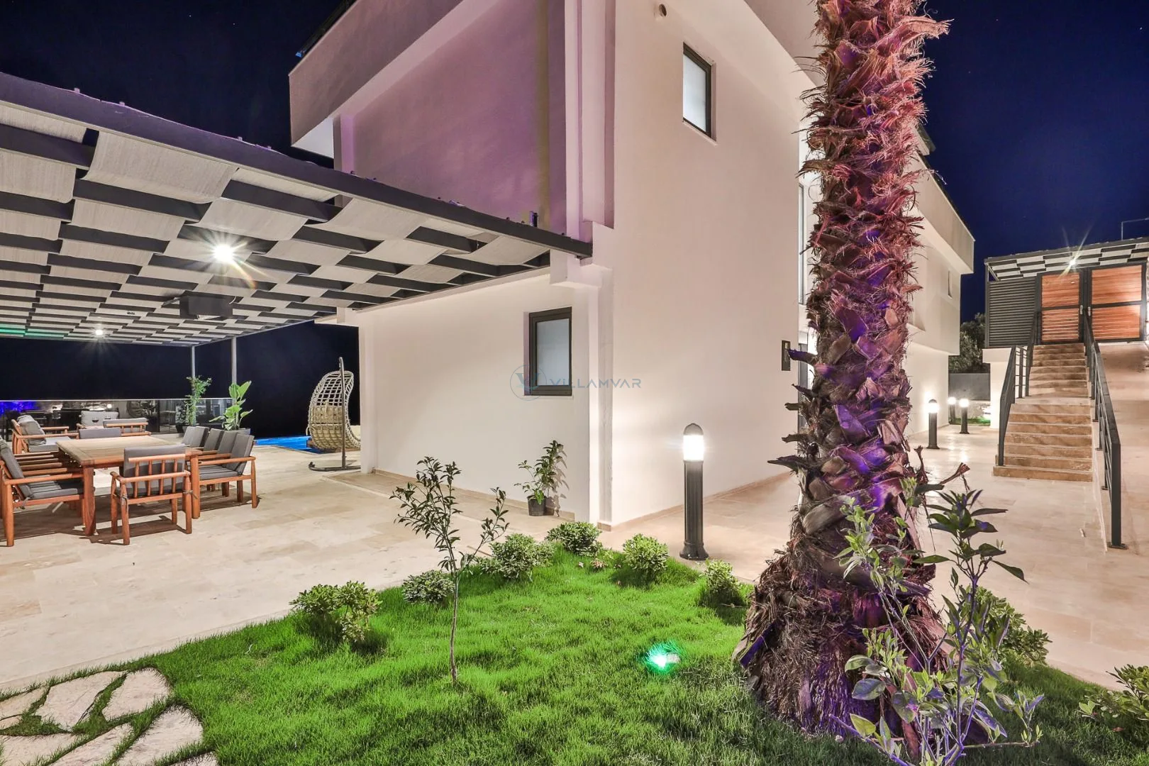 Villa Royal Life