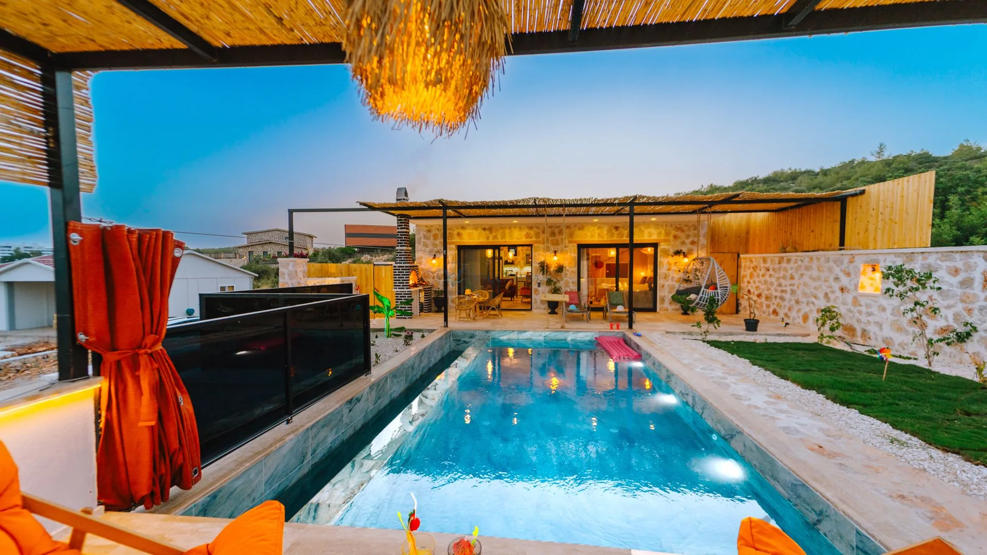 Villa Sanedan Luxury