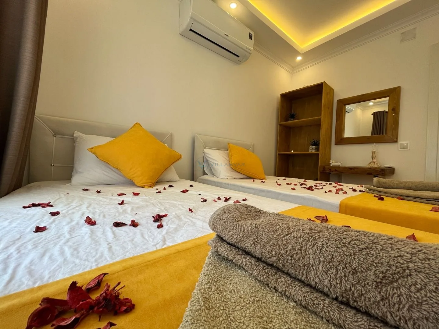 Villa Vector House