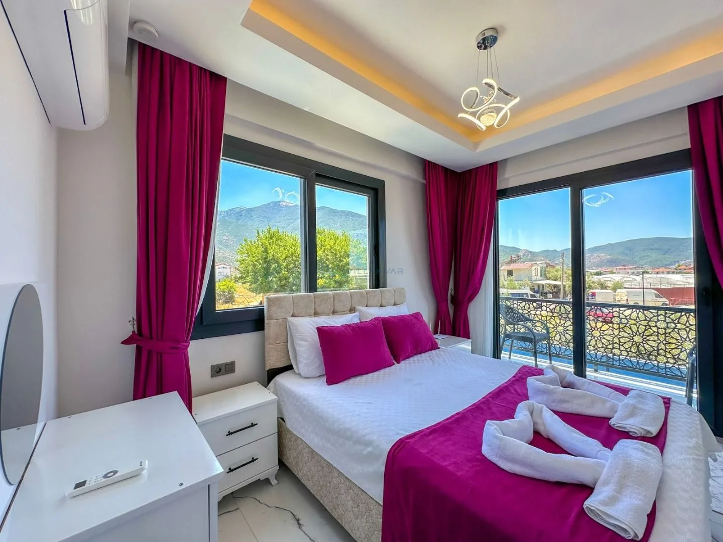 Villa Megira