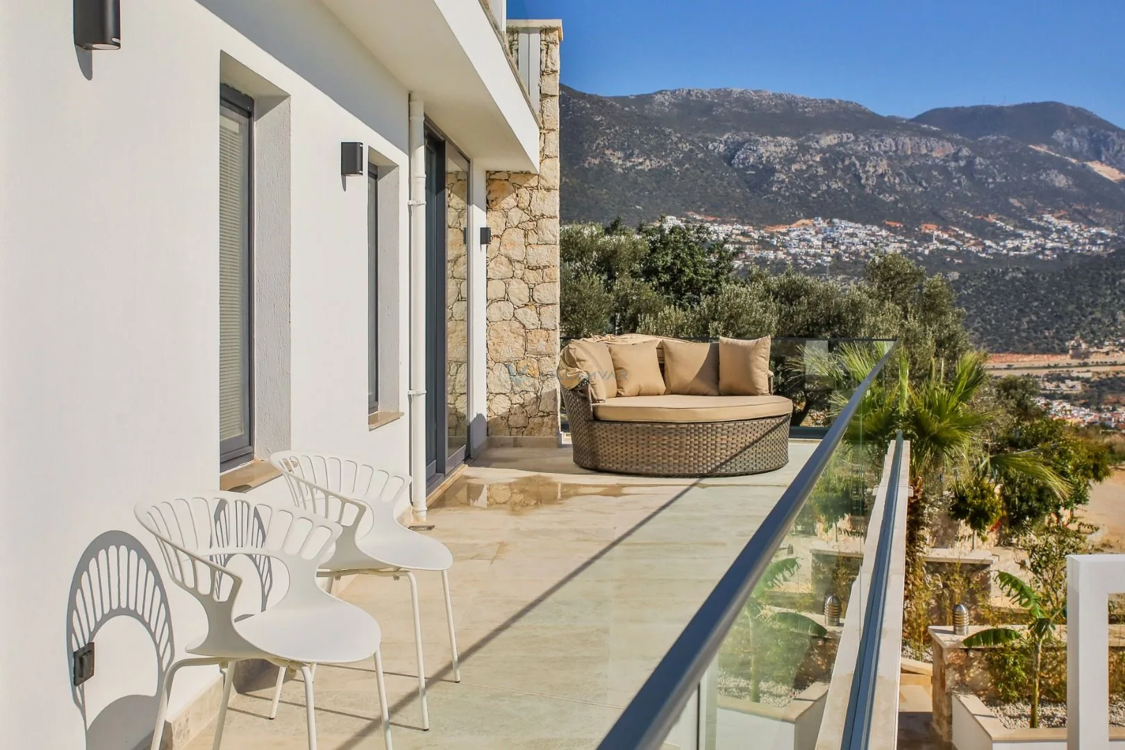 Villa Lavonya