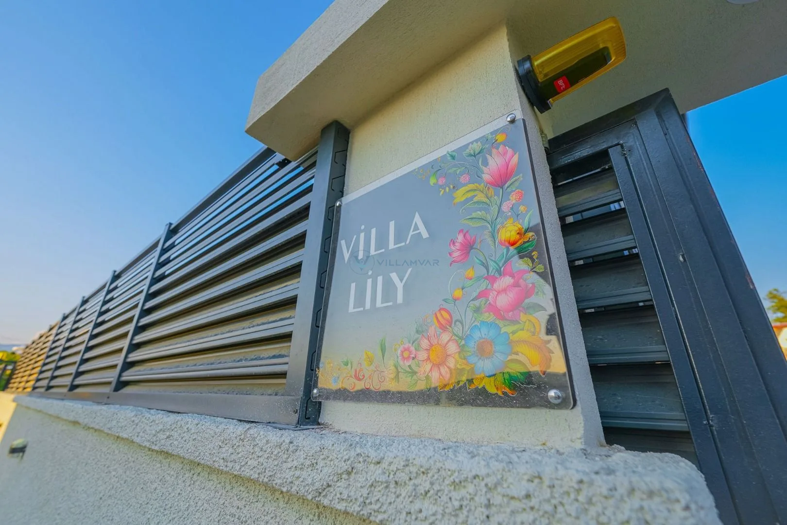 Villa Lily