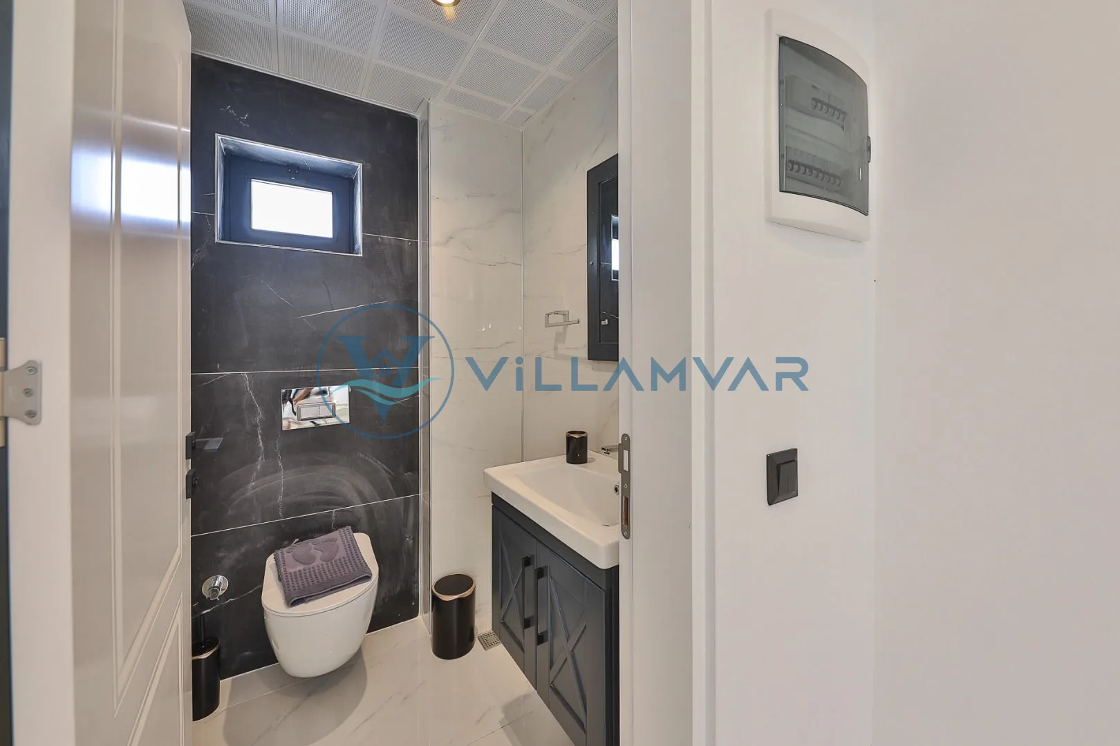 Villa Kaşlı 2 - Lavabolu misafir WC