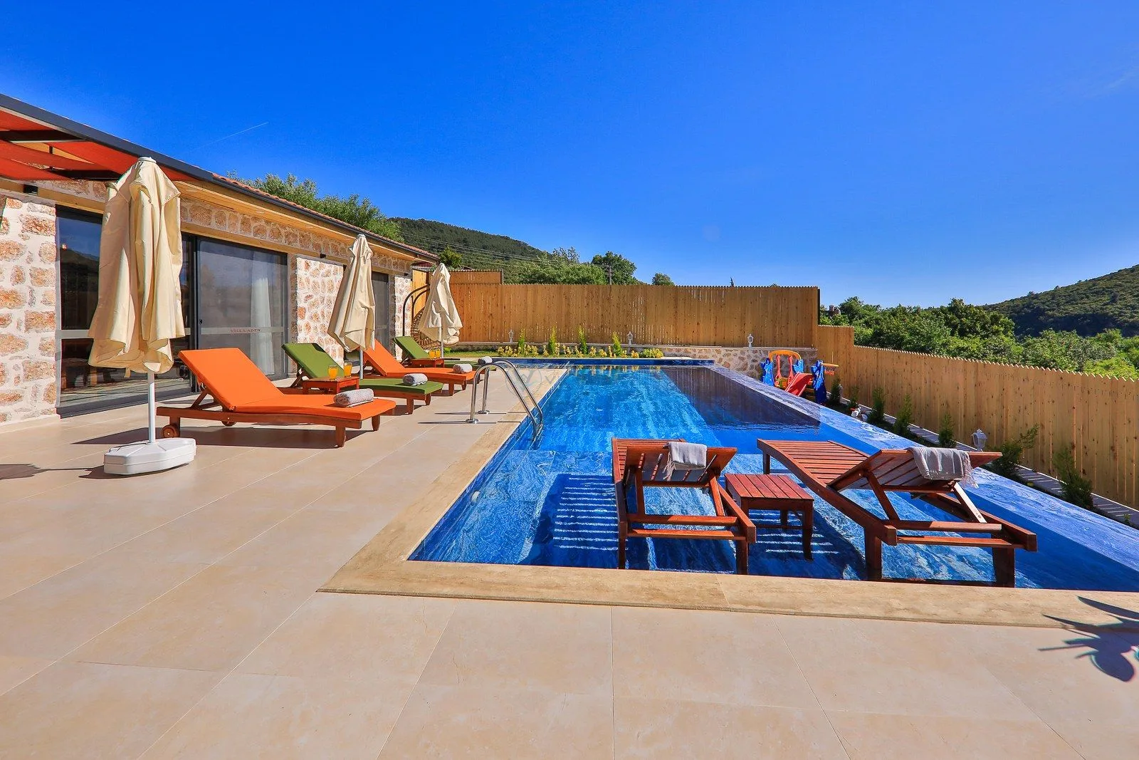 Villa Nidia