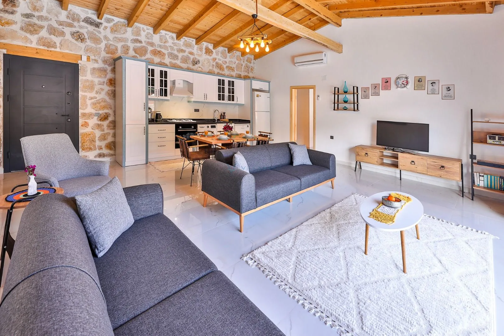 Villa Mebika