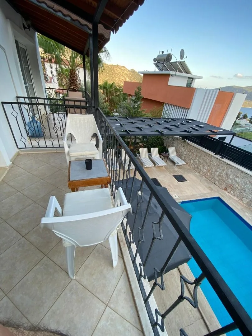 Villa Leton Kleo 1