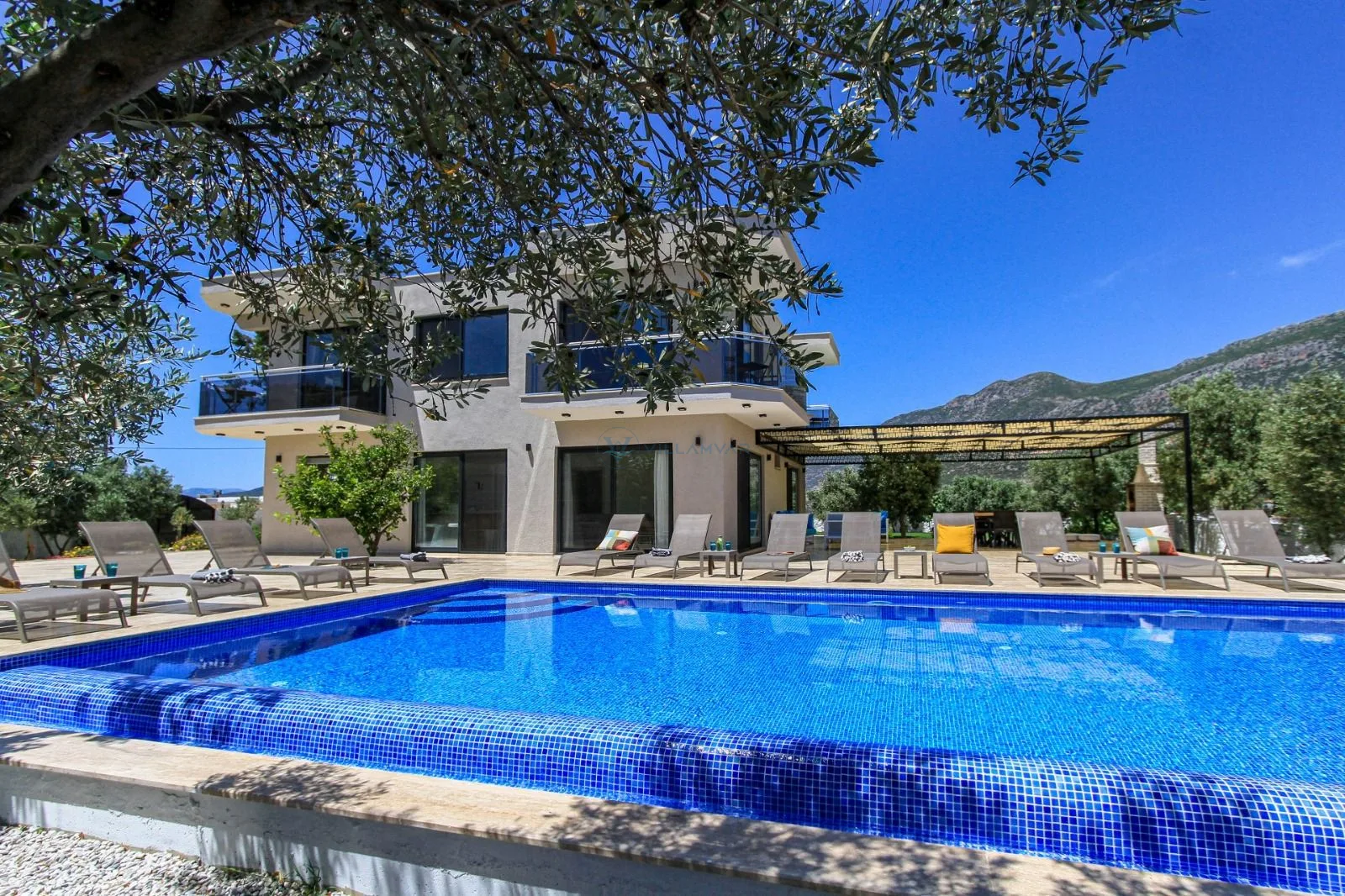 Villa Aristo