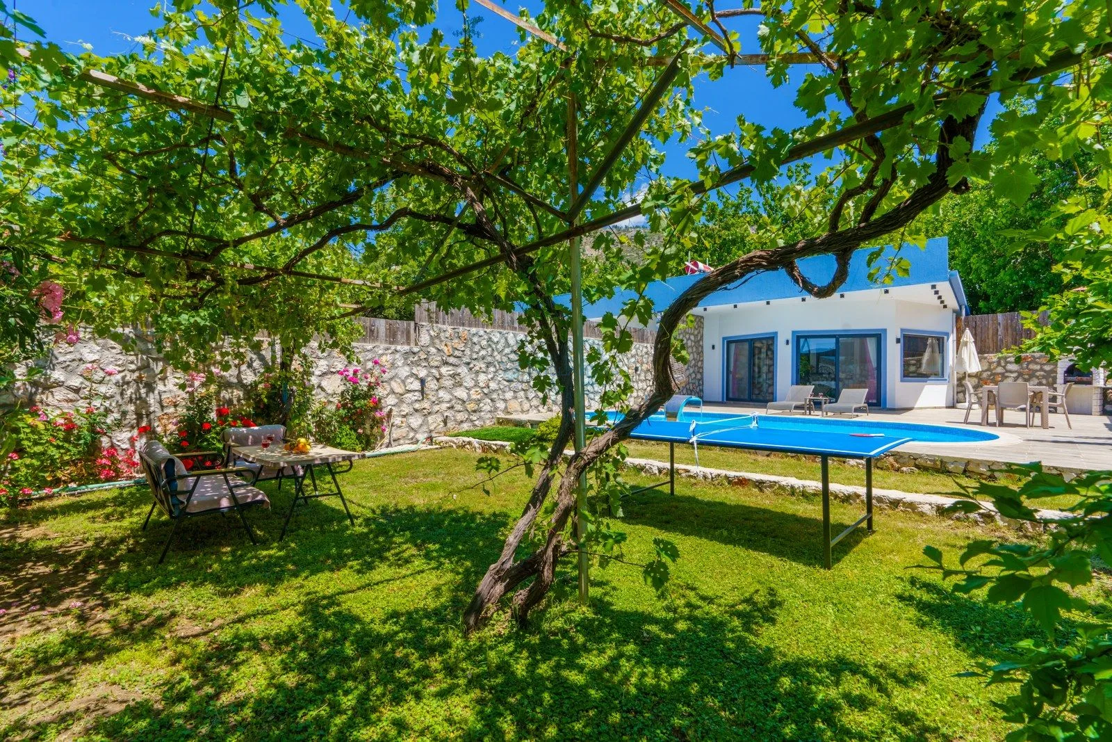 Villa Epica Duo