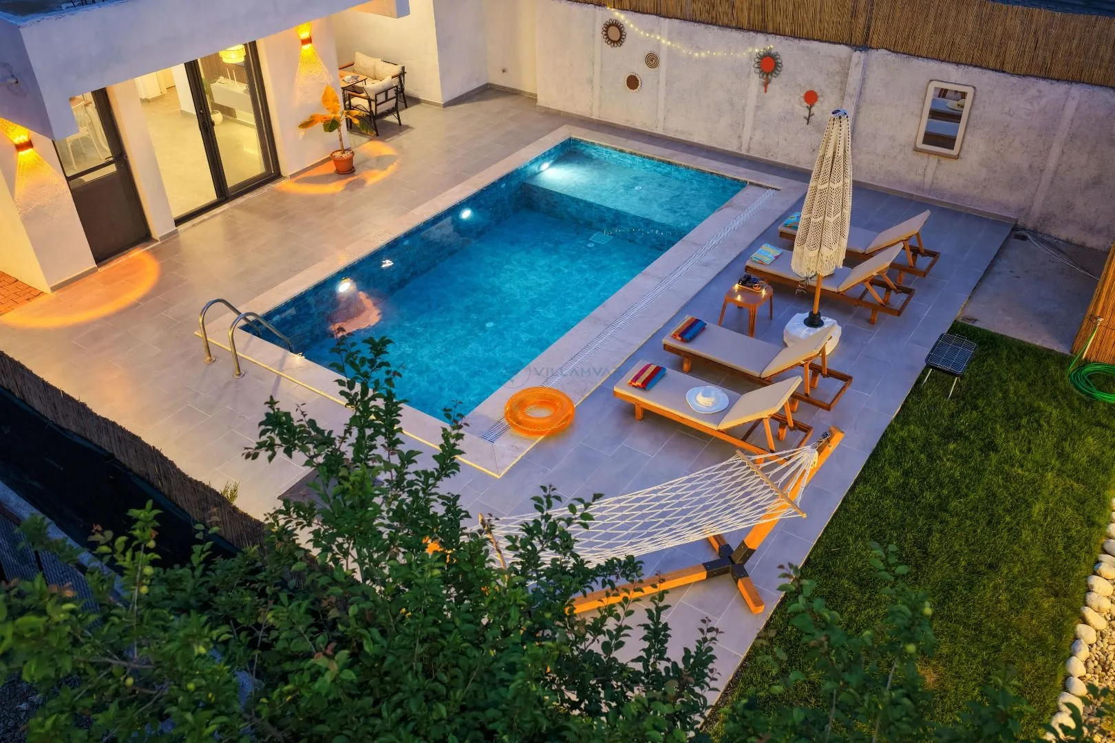Villa limonia
