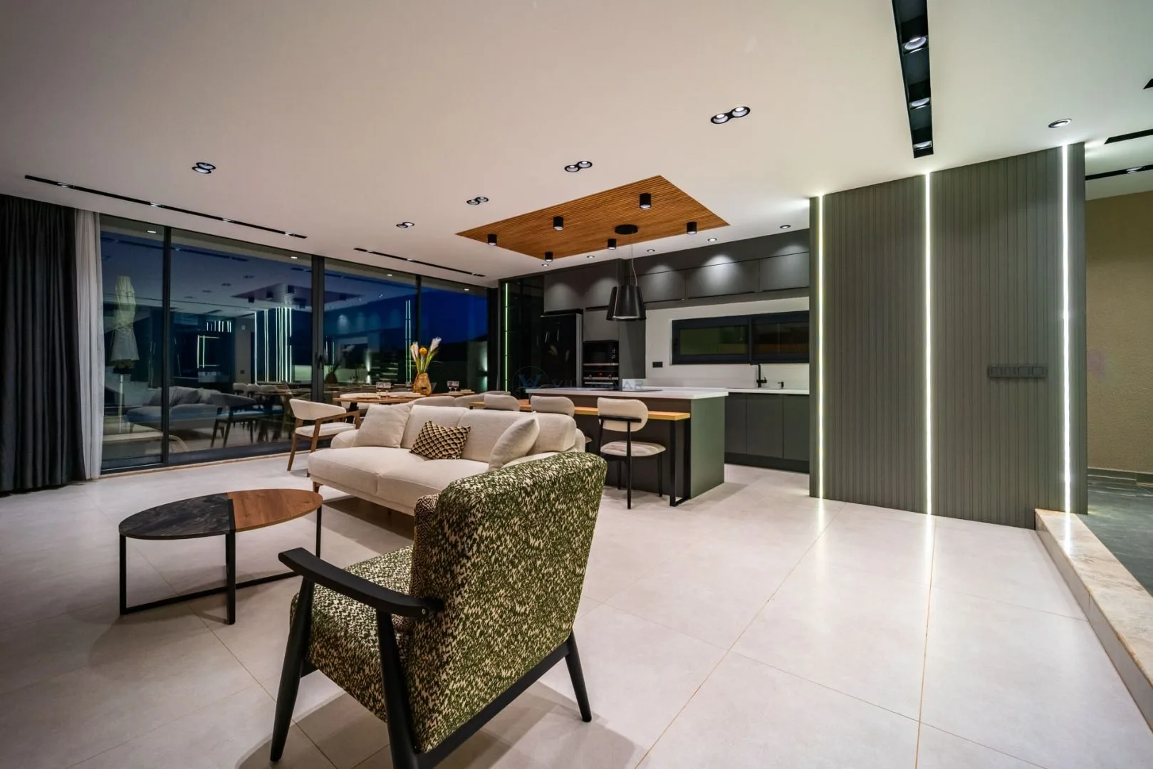 Villa Aura D