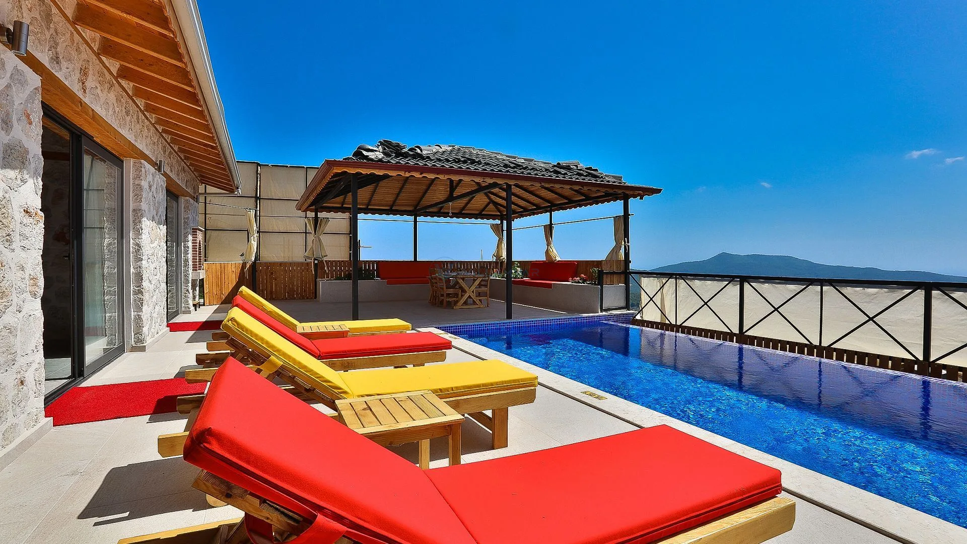 Villa Kum Tanesi