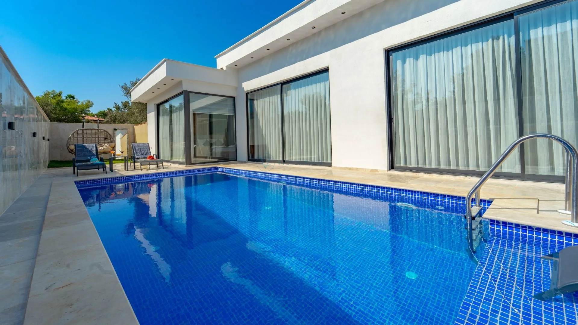 Villa Elexus