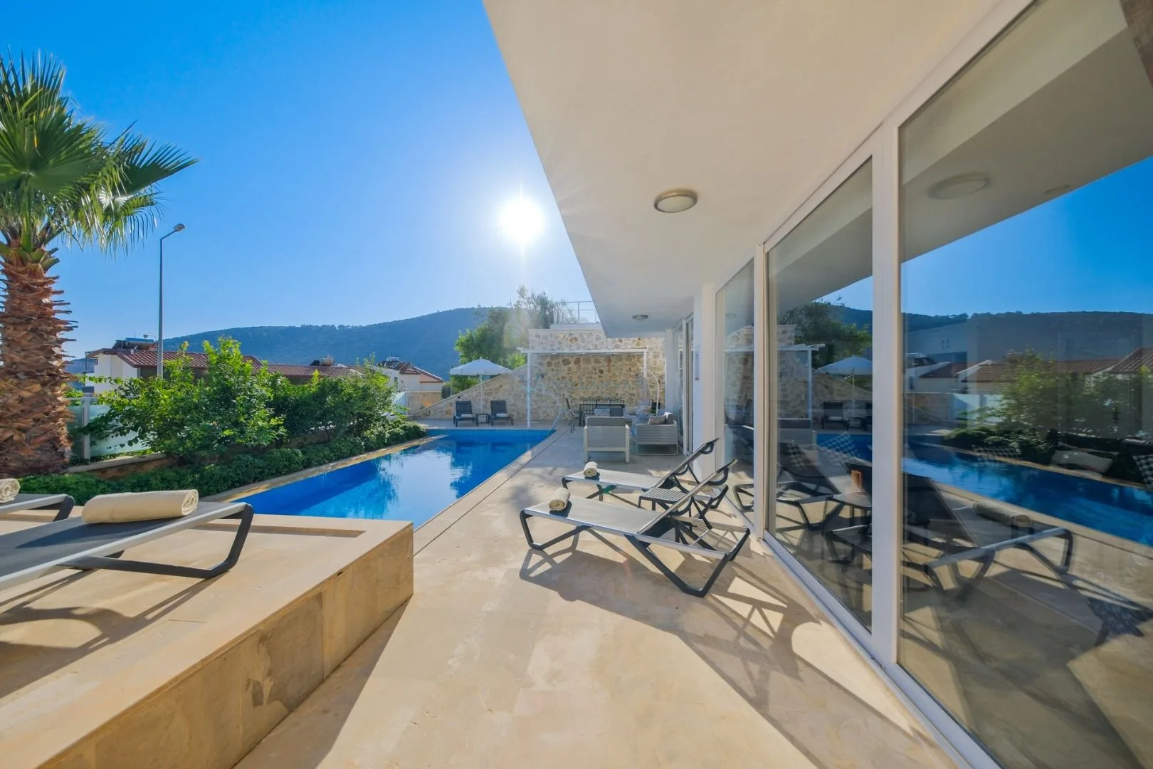 Villa Lumi 1