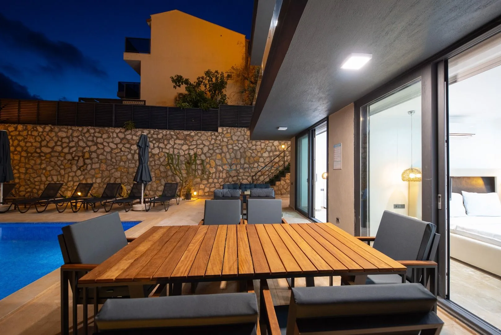 Villa City