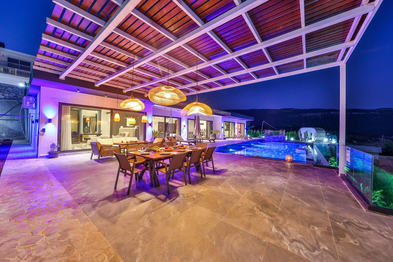 Villa Free