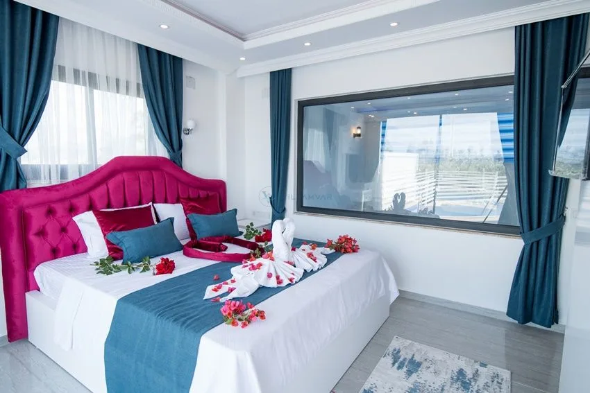 Villa Nar Çiceği