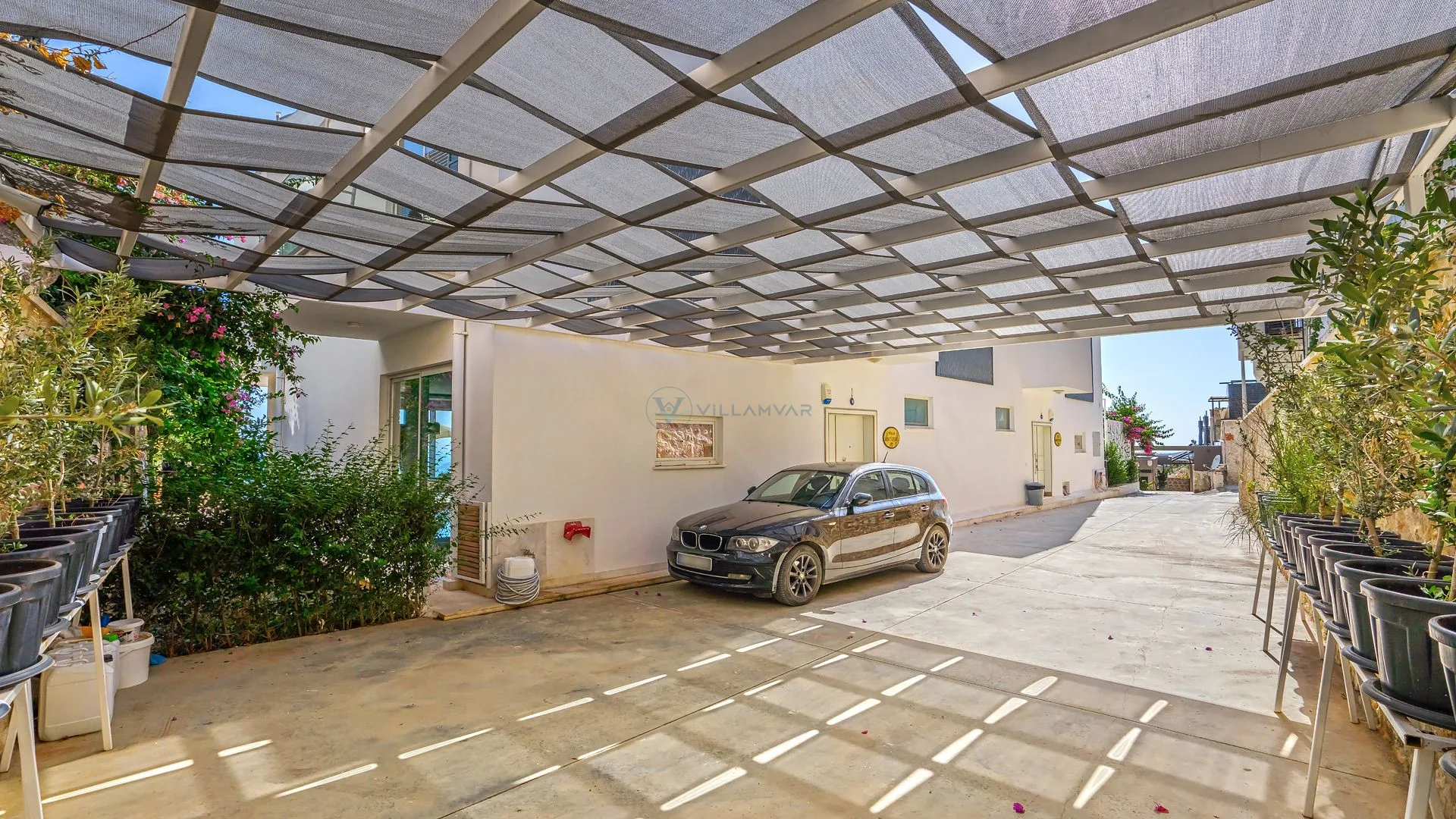 Villa Merit Crystal