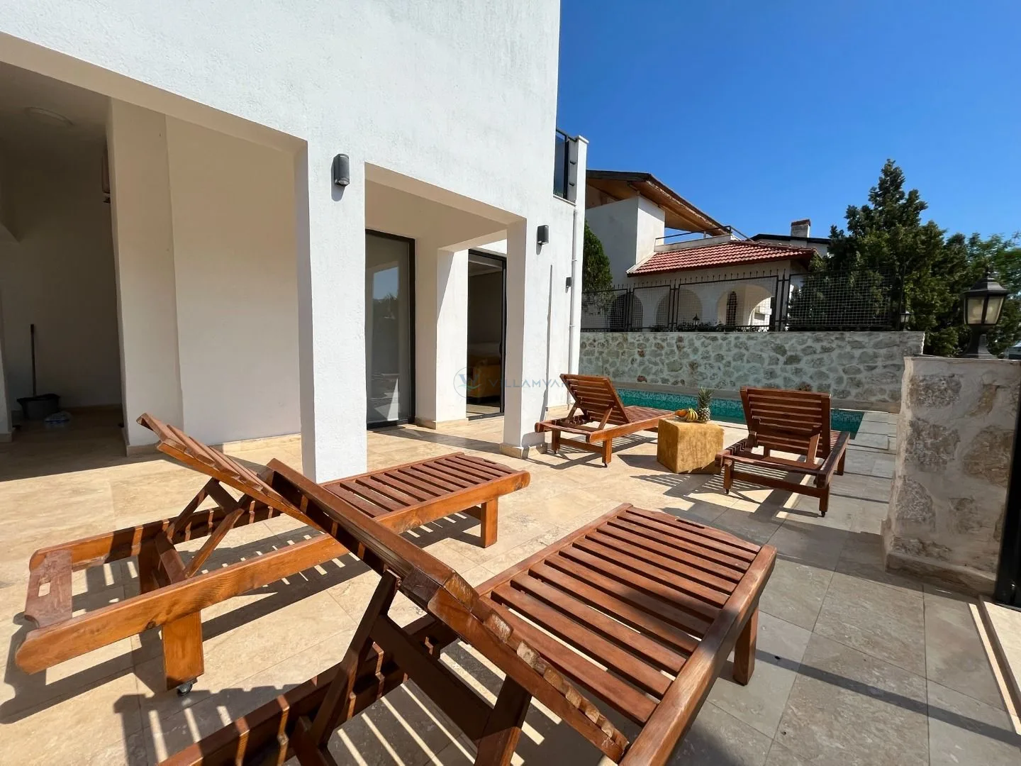 Villa Vector House