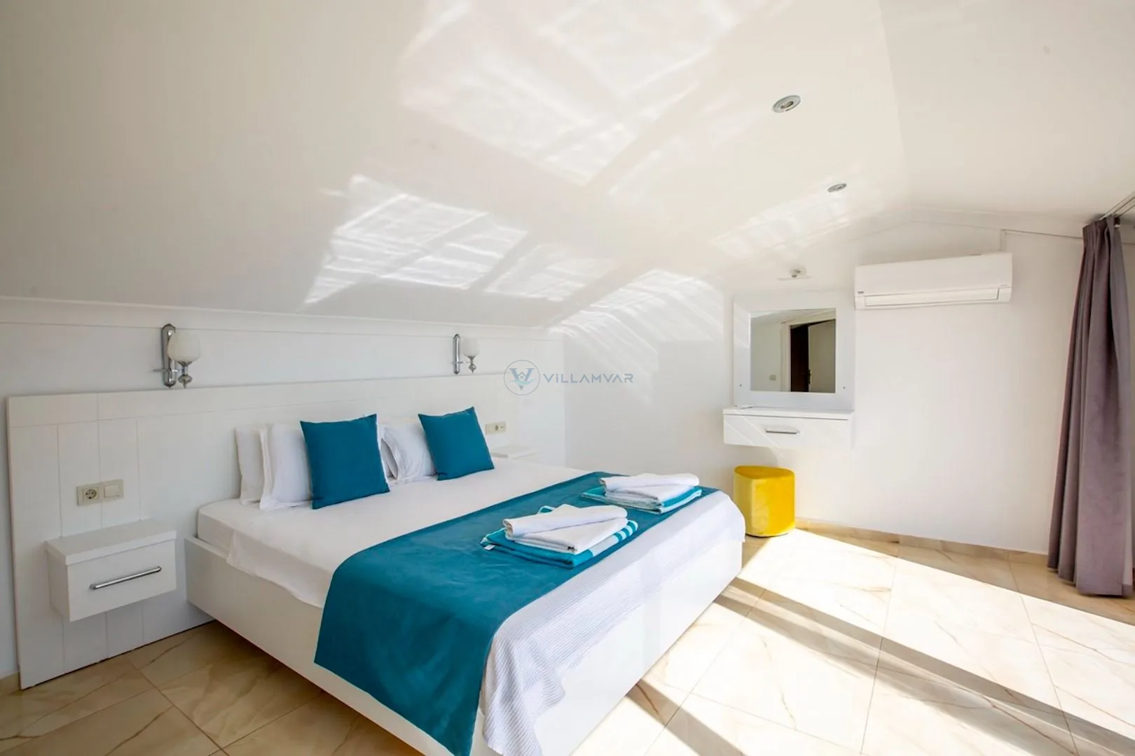 Villa Roannes 1