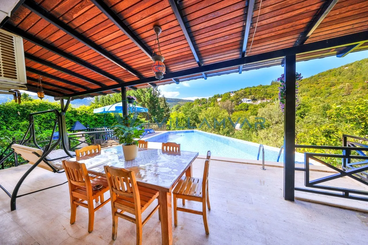 Villa Yaz Akşamı
