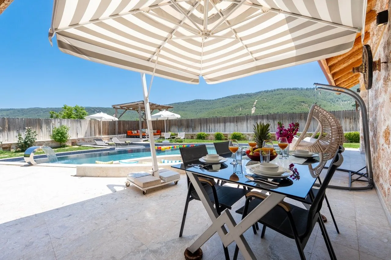 Villa Topçu Stone
