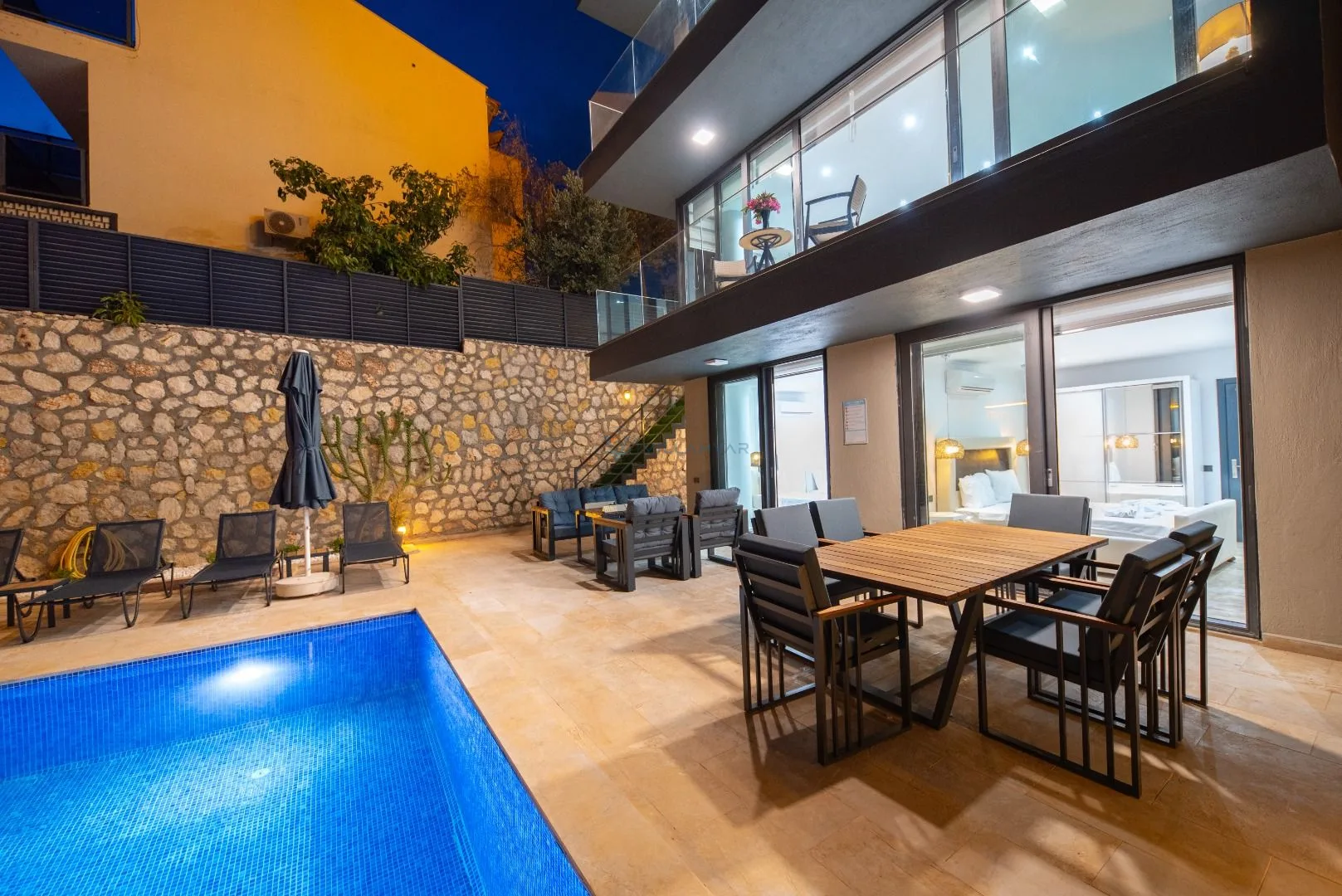Villa City
