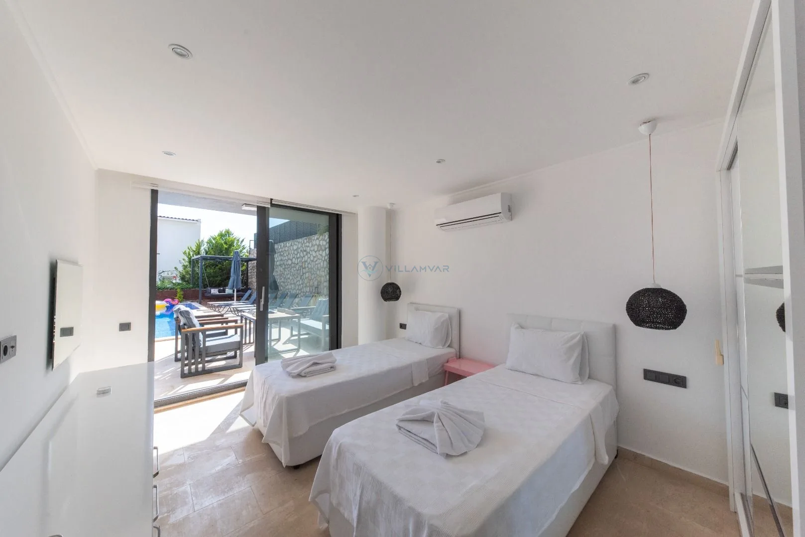 Villa City