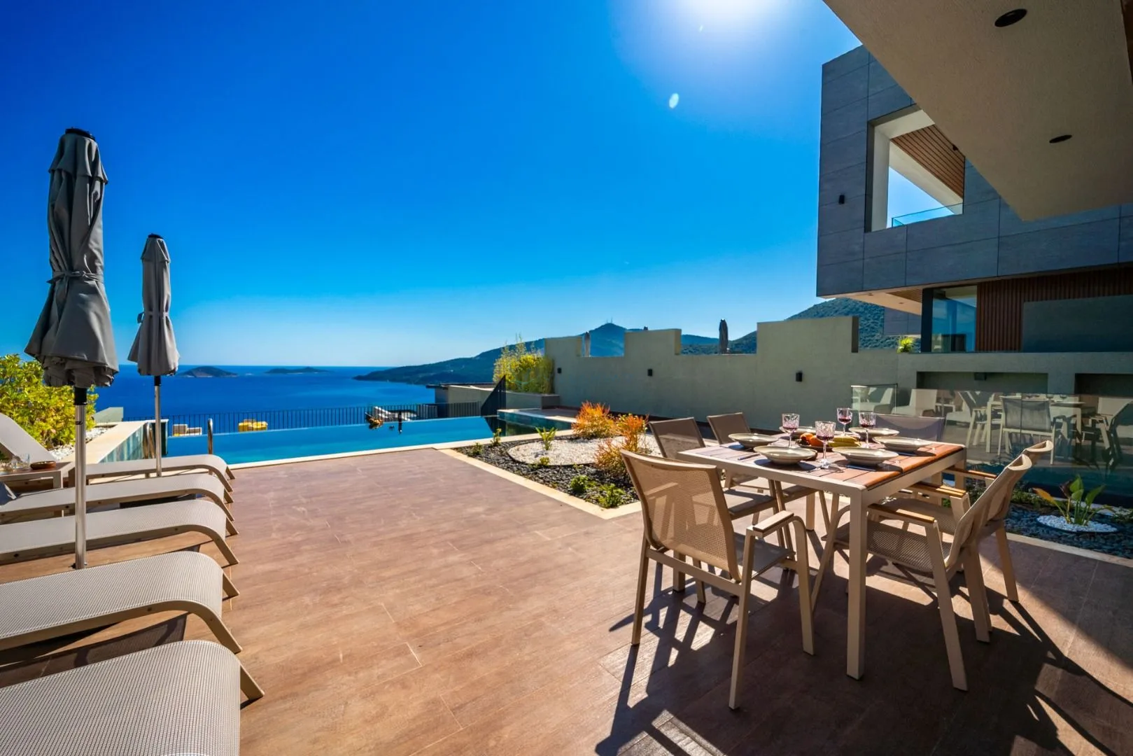 Villa Aura D