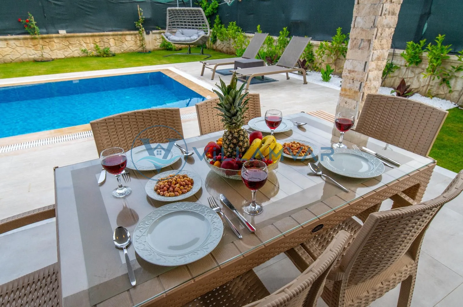 Villa Eliz İnlice