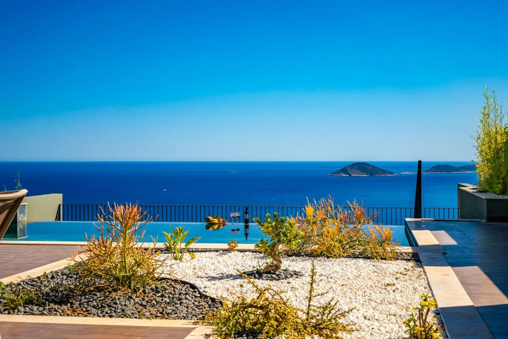 Villa Aura D