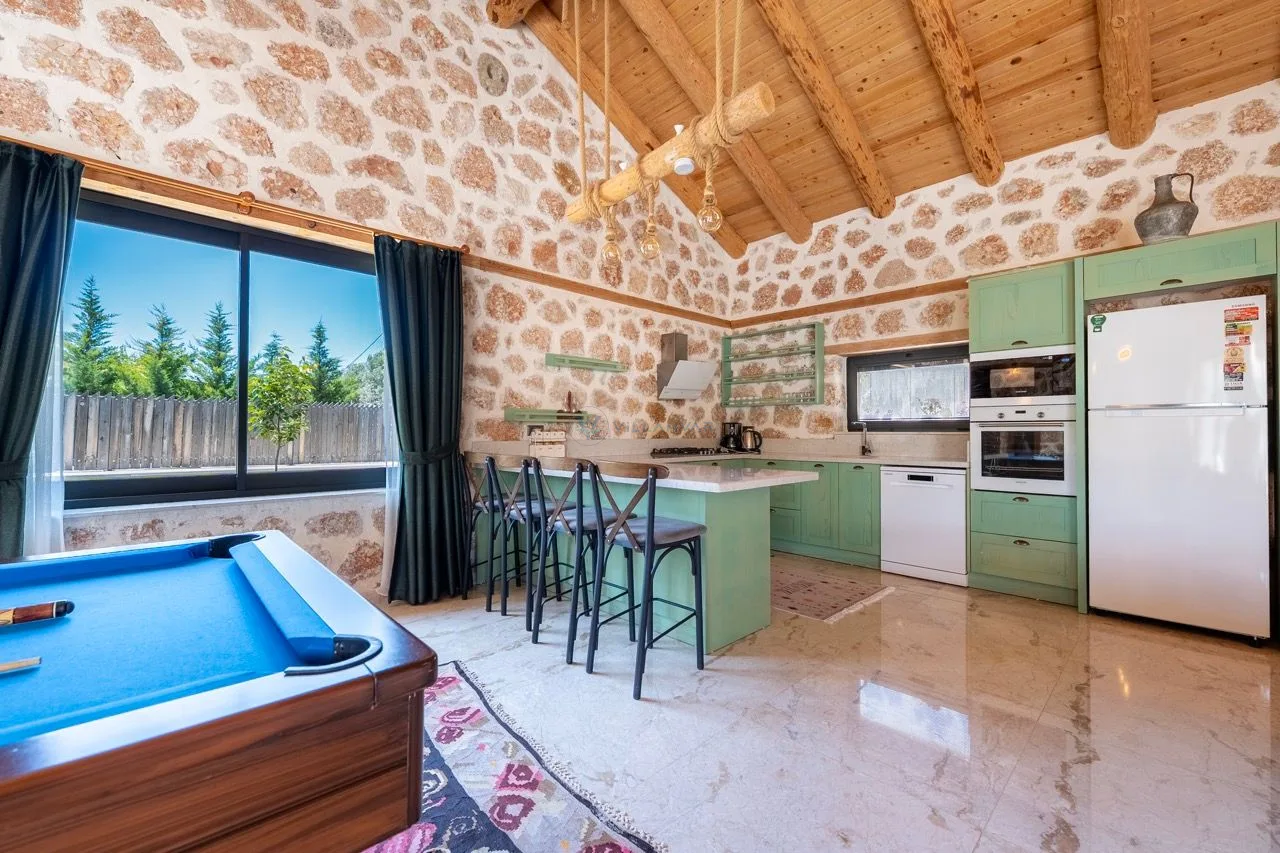 Villa Topçu Stone