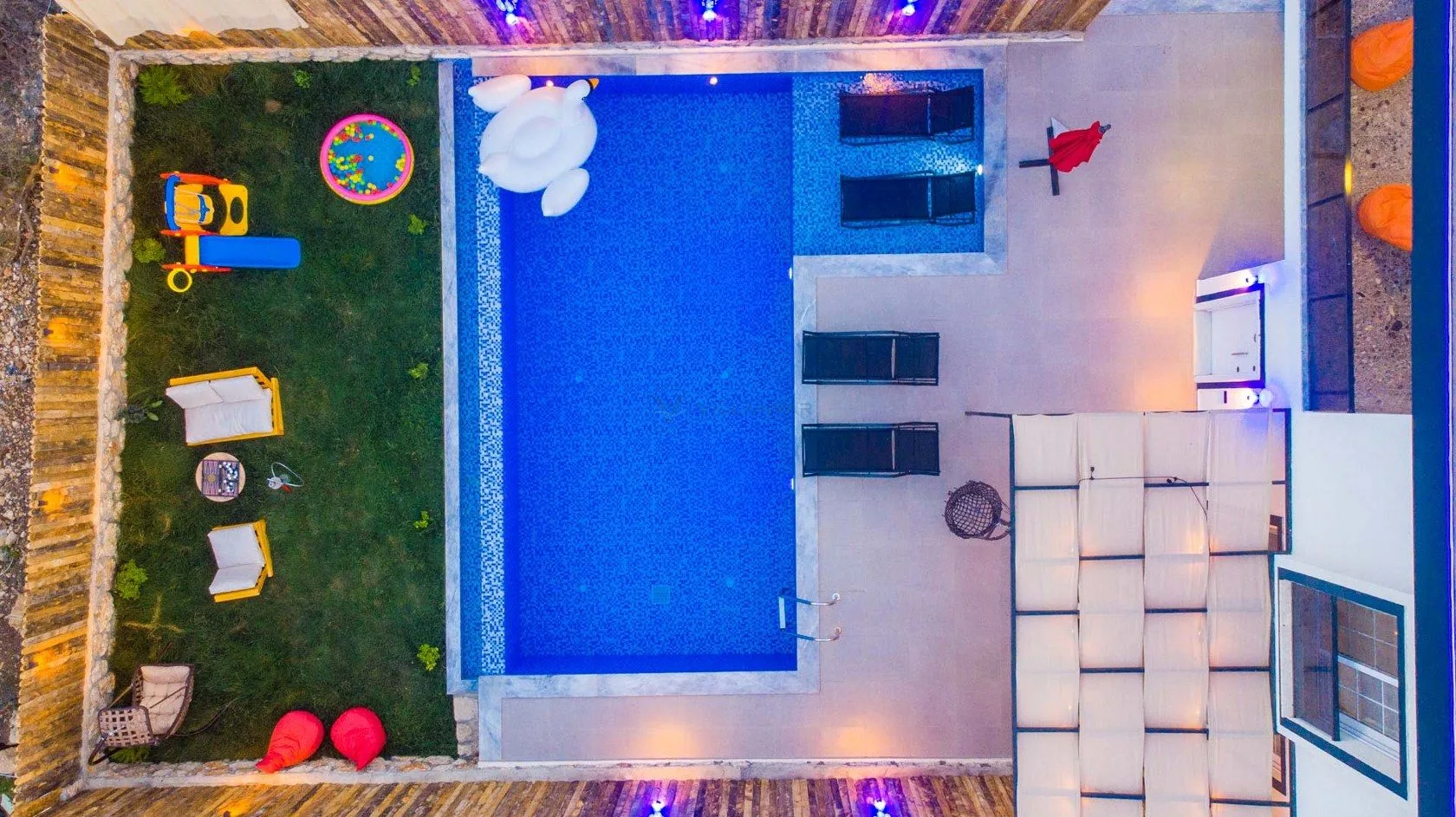 Villa Pine Garden