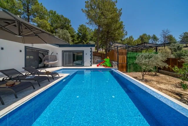Villa Sarnis