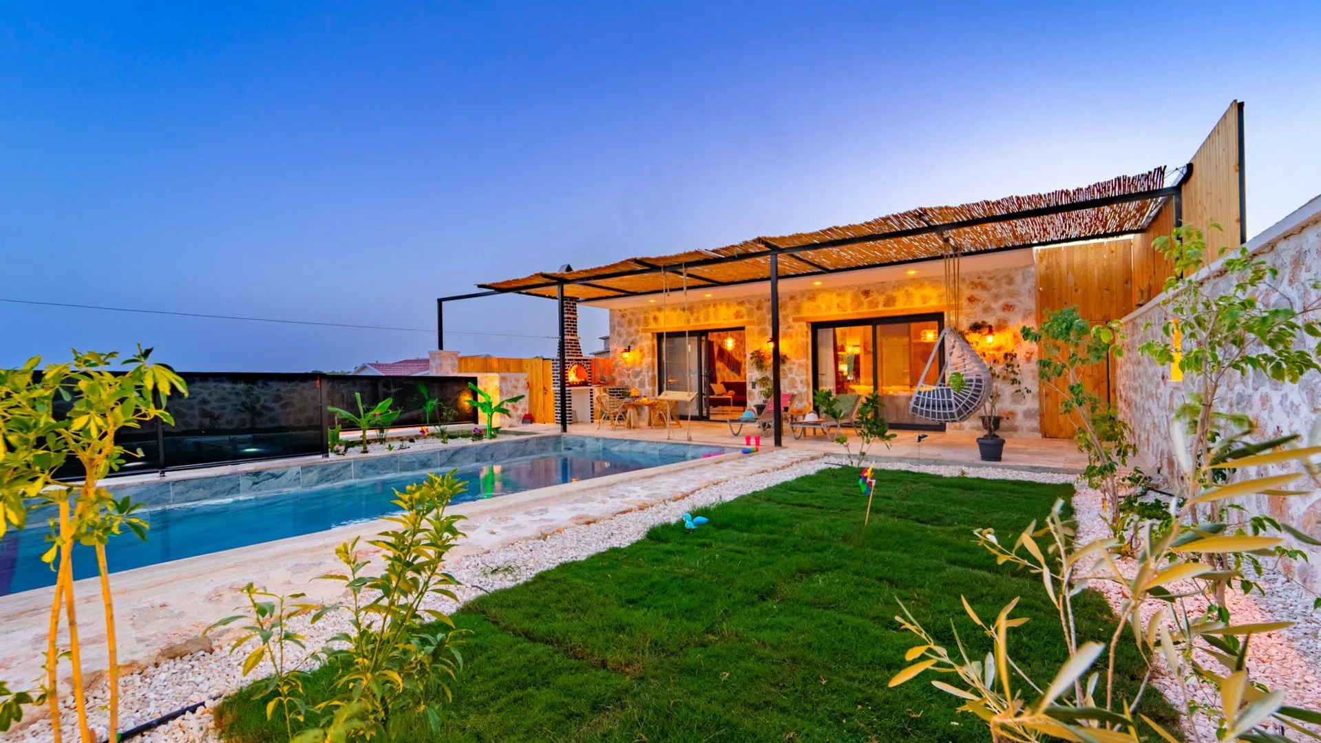 Villa Sanedan Luxury