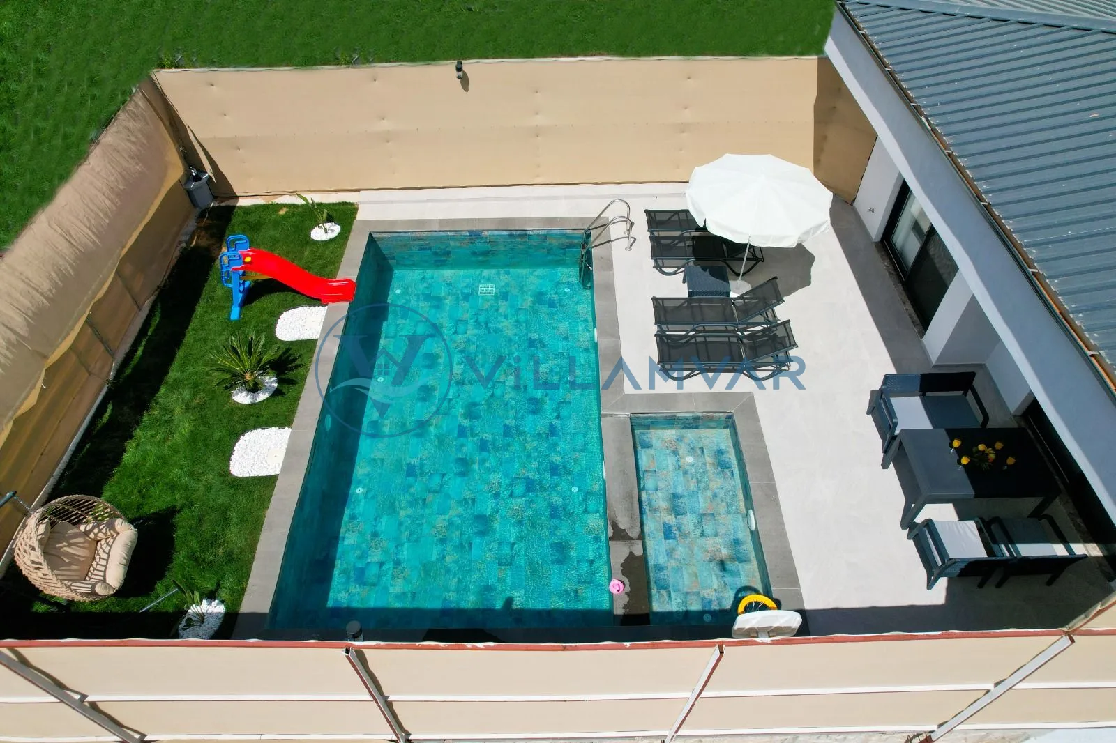 Villa Sol LA