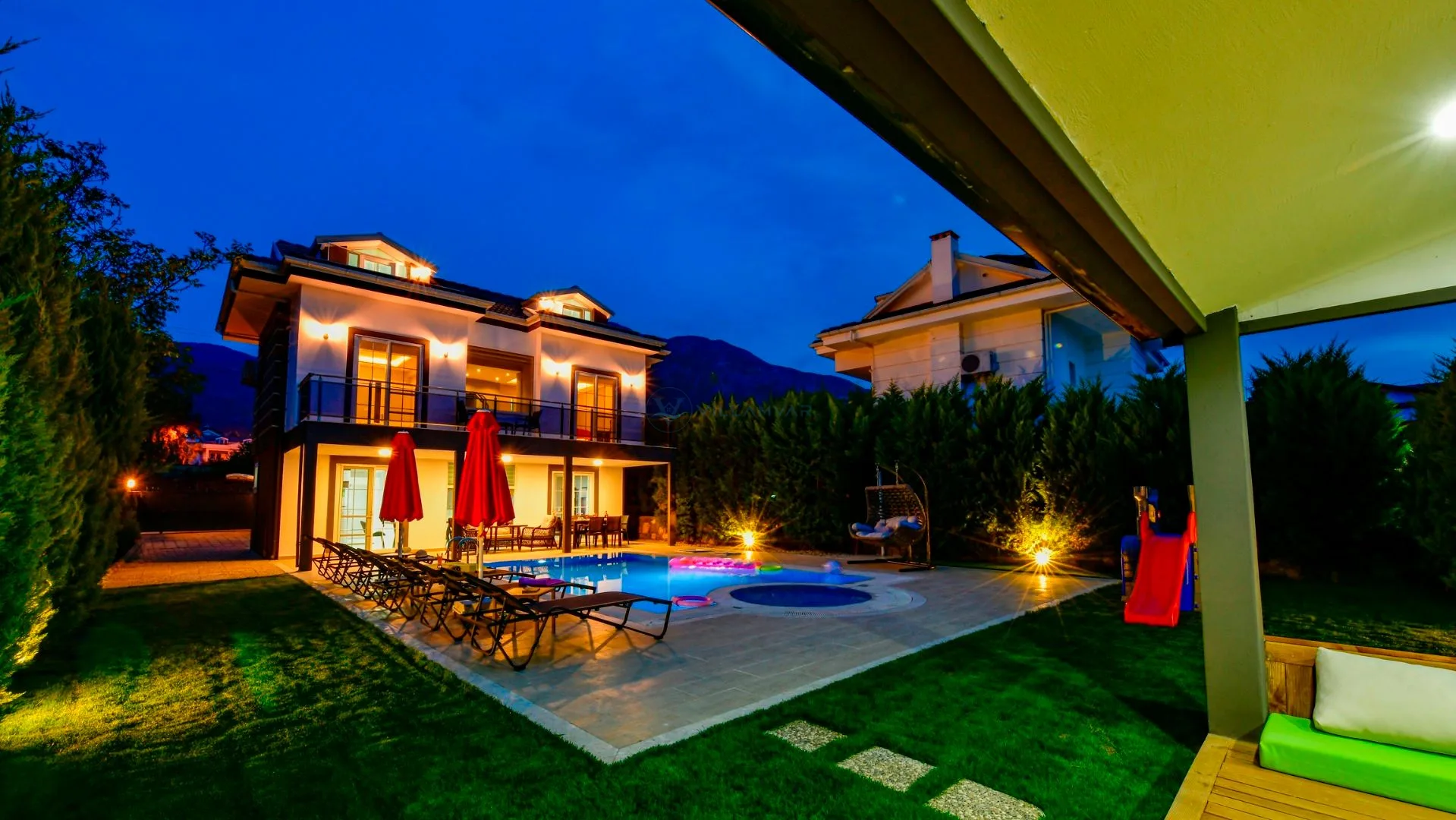 Villa Blur